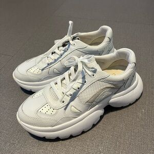 Maje leather sneakers size 39 like new
